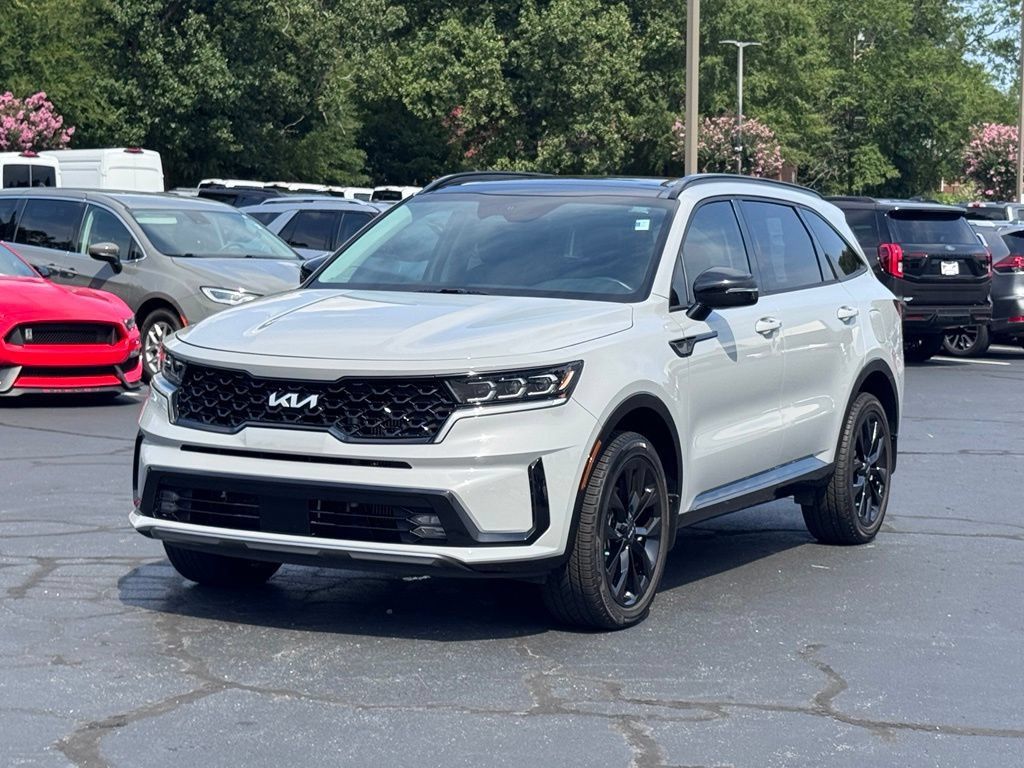 Used 2023 Kia Sorento SX AWD/4WD image 2