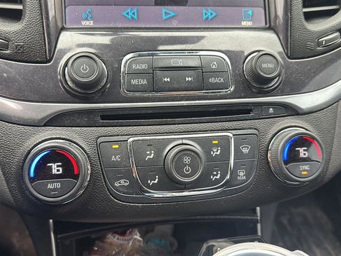 Used 2014 Chevrolet Impala LT w/ Premium Seating Package image 15