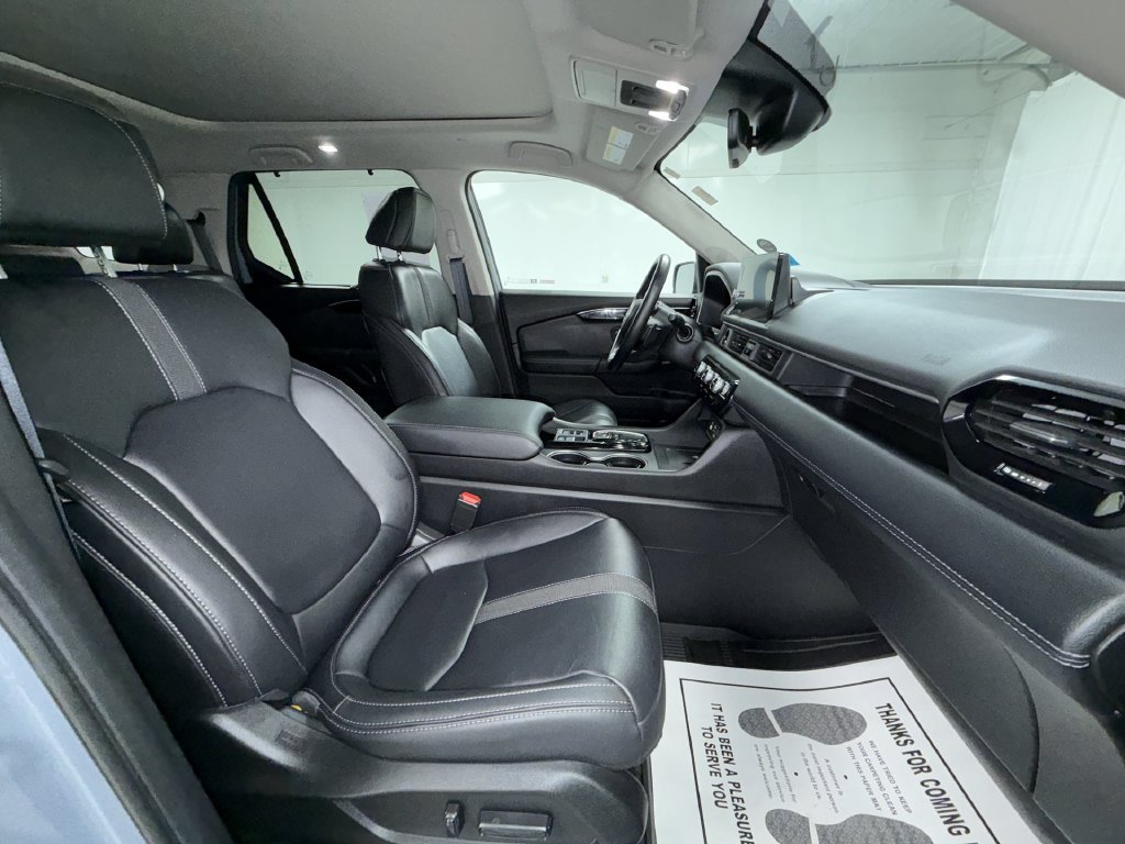 Used 2025 Honda Pilot Touring image 20