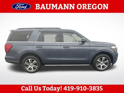 Used 2023 Ford Expedition XLT AWD/4WD image 2