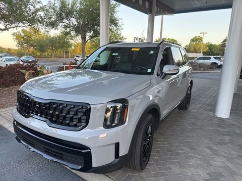 Used 2025 Kia Telluride EX X-Line image 3