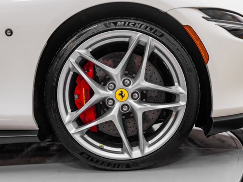 Certified 2022 Ferrari Roma image 16