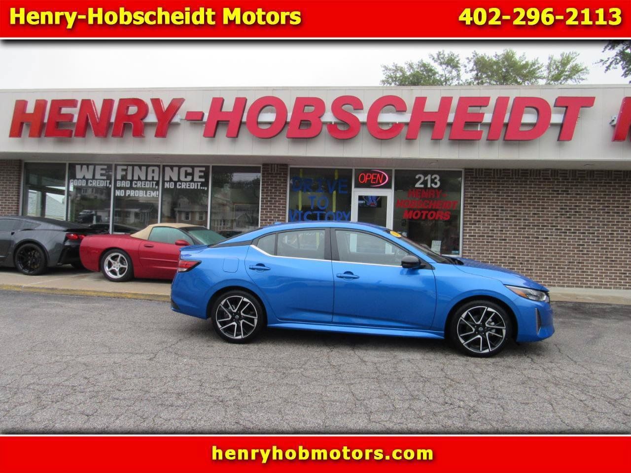 Used 2025 Nissan Sentra SR FWD image 1