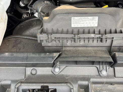 Used 2025 GMC Savana 2500 w/ Driver Convenience Package RWD image 18