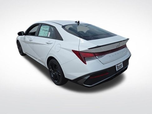 New 2026 Hyundai Elantra Sport FWD image 5