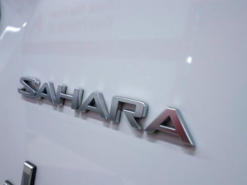 Used 2020 Jeep Wrangler Unlimited Sahara image 38