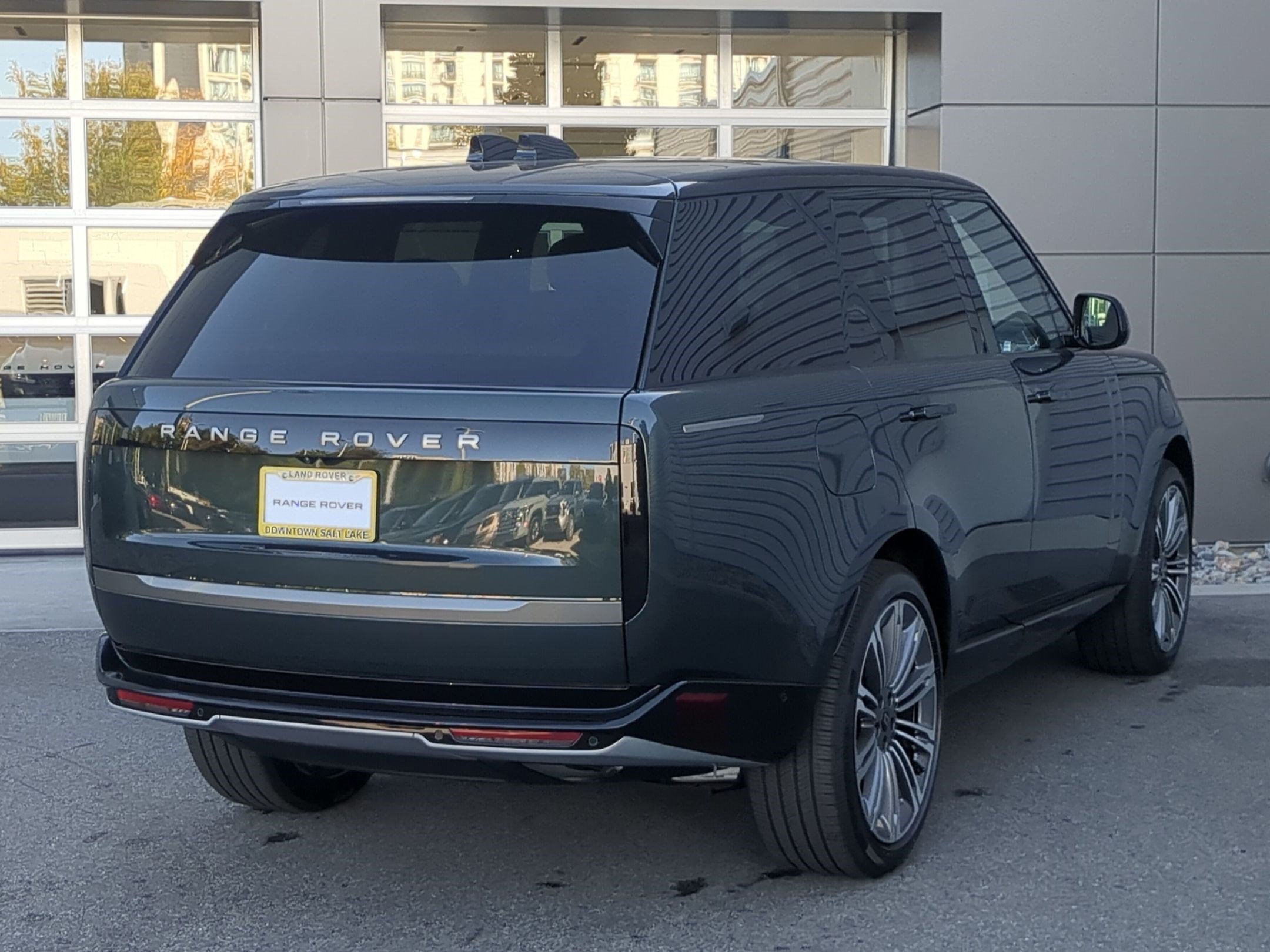 New 2027 Land Rover Range Rover SE AWD/4WD image 5