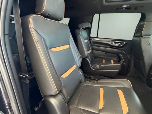 Used 2023 GMC Yukon XL AT4 w/ AT4 Premium Plus Package AWD/4WD image 37