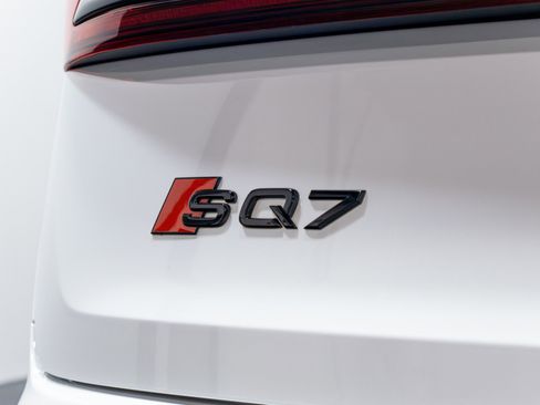 Used 2023 Audi SQ7 Prestige image 56