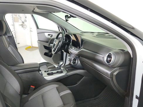 Used 2025 Chevrolet Blazer LT w/ Convenience Package AWD/4WD image 19