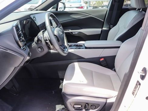 Used 2025 Lexus RX 350h w/ Convenience Package AWD/4WD image 19
