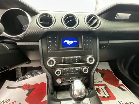 Used 2019 Ford Mustang Coupe RWD image 10