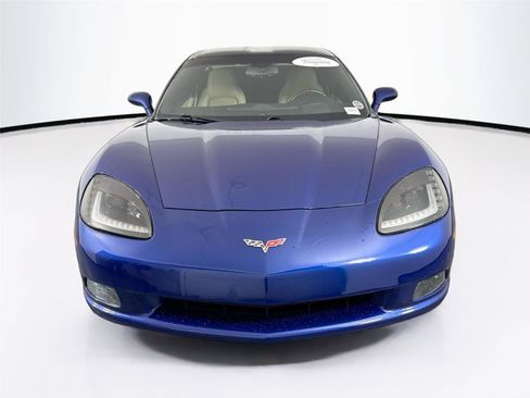 Used 2006 Chevrolet Corvette Coupe w/ Preferred Equipment Group RWD image 7