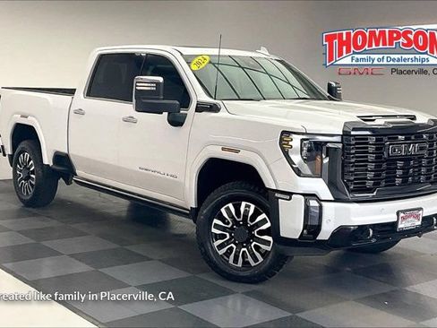 Used 2024 GMC Sierra 2500 Denali Ultimate AWD/4WD image 1
