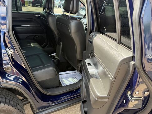 Used 2016 Jeep Compass High Altitude image 10