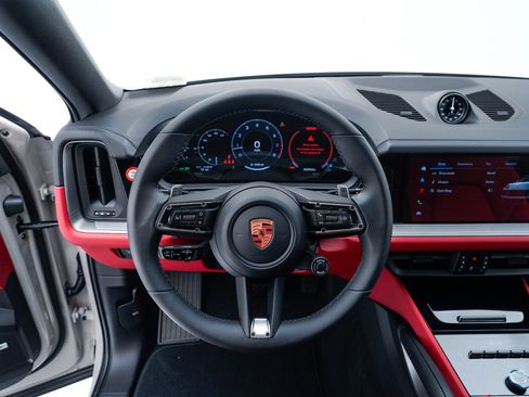 New 2026 Porsche Cayenne Coupe image 21