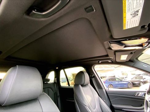 Used 2021 BMW X5 xDrive40i w/ Convenience Package image 13