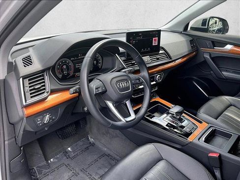 Used 2022 Audi Q5 2.0T Premium Plus w/ Premium Plus Package AWD/4WD image 14