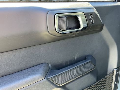 New 2025 Ford Bronco Badlands image 15