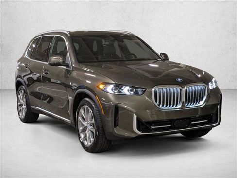 Used 2026 BMW X5 xDrive50e w/ Executive Package AWD/4WD image 6
