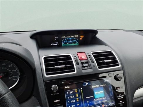 Used 2018 Subaru Forester 2.5i Premium w/ All-Weather Package image 17