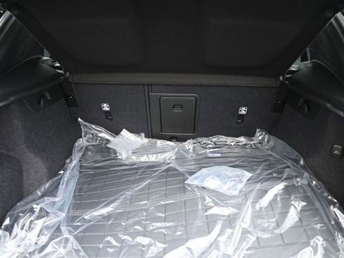 New 2026 Volvo XC40 B5 Ultra w/ Protection Package Premier AWD/4WD image 31