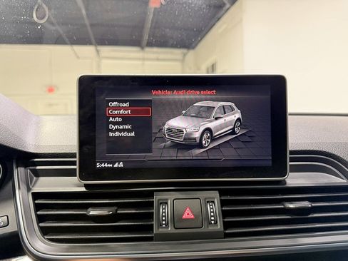 Used 2018 Audi Q5 2.0T Premium Plus w/ Premium Plus Package image 25