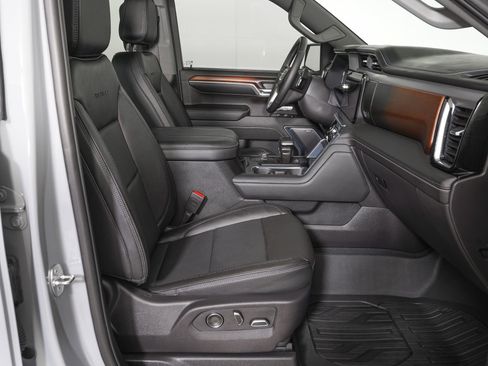 Used 2024 GMC Sierra 1500 Denali w/ Denali Reserve Package AWD/4WD image 10