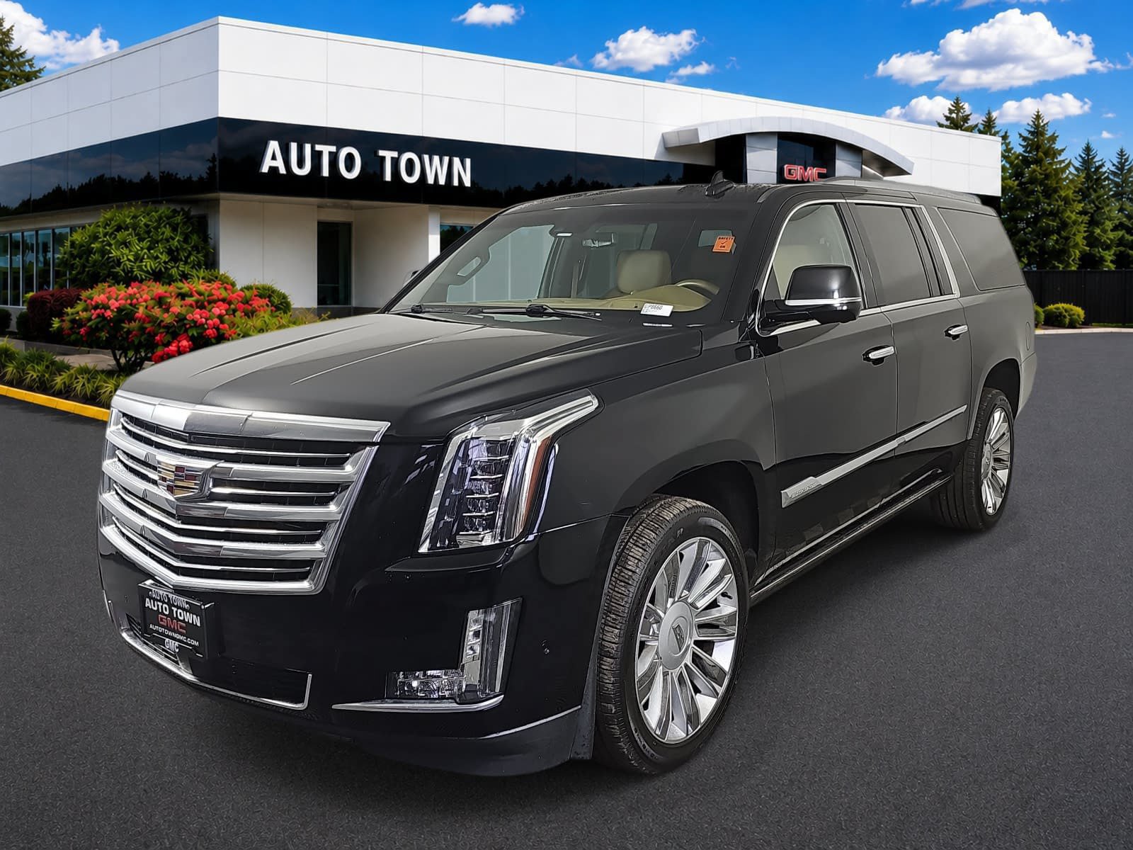 Used 2017 Cadillac Escalade ESV Platinum AWD/4WD image 1