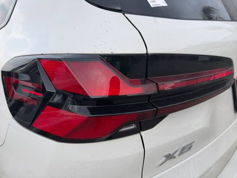 Used 2026 BMW X5 sDrive40i image 35