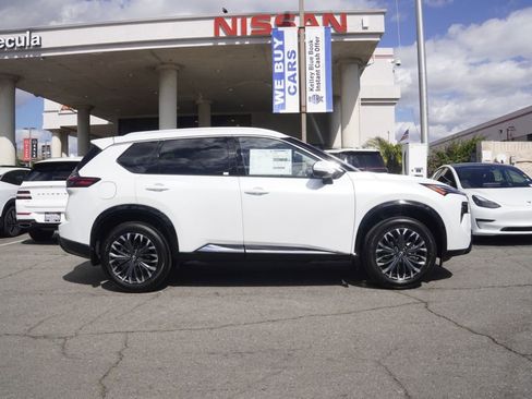 New 2026 Nissan Rogue Platinum AWD/4WD image 3