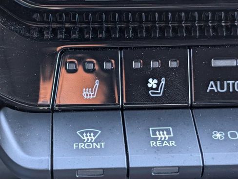 Used 2024 Toyota Land Cruiser image 20