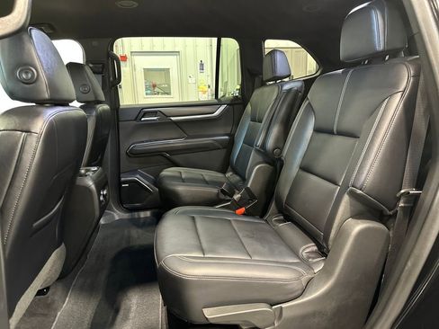 Used 2025 GMC Acadia Elevation w/ Elevation Premium Package image 28