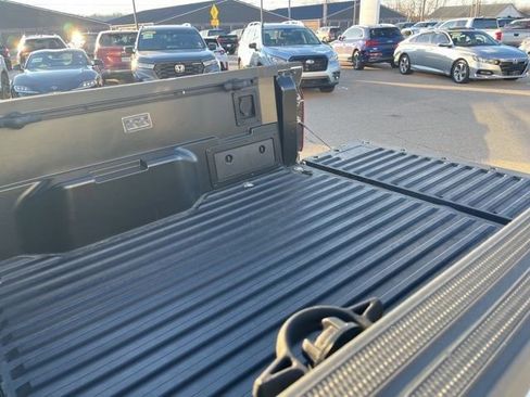 Used 2024 Toyota Tacoma TRD Sport w/ TRD Sport Upgrade Package image 32