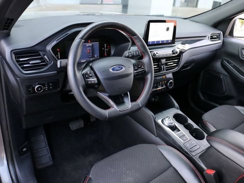 Used 2025 Ford Escape ST-Line Select AWD/4WD image 17