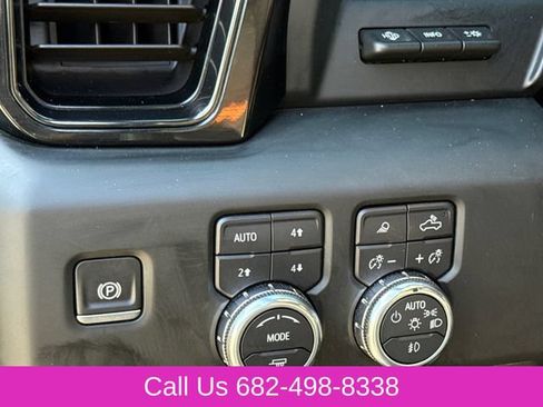 Used 2024 GMC Sierra 1500 AT4 w/ Technology Package AWD/4WD image 22