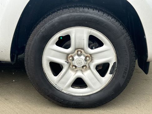 Used 2011 Toyota RAV4 2WD w/ Base L4 Extra Value Pkg image 10