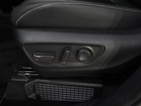 Used 2025 Toyota Sienna XSE AWD/4WD image 23