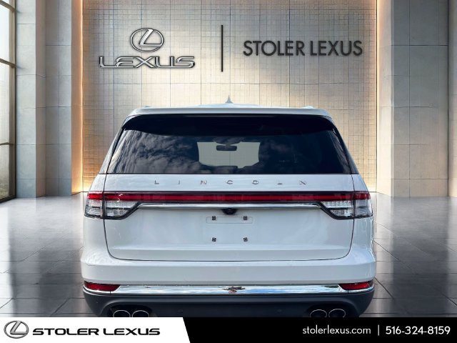 Used 2022 Lincoln Aviator AWD w/ Premium Package image 5