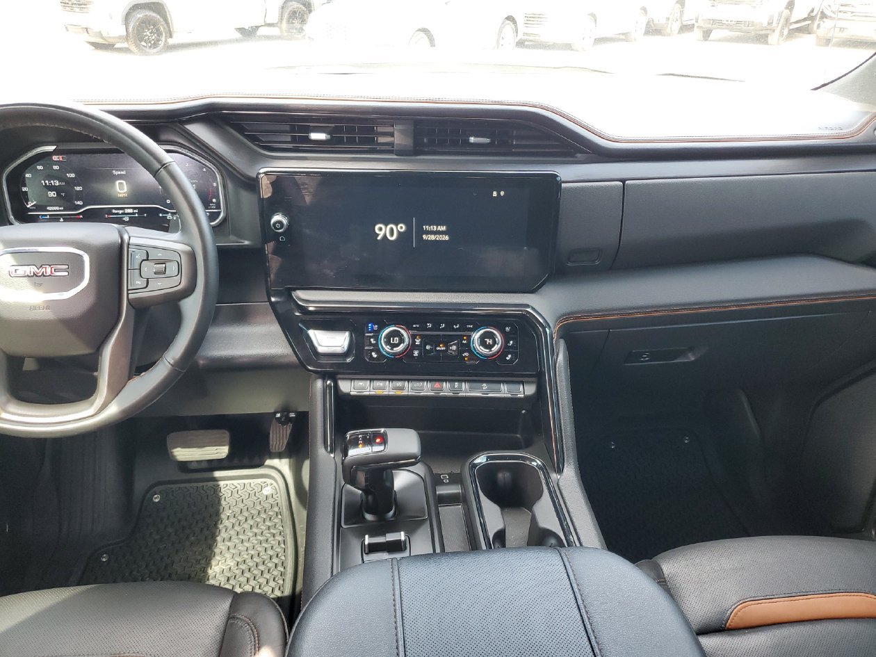 Used 2025 GMC Sierra 1500 AT4 w/ AT4 Premium Package AWD/4WD image 14