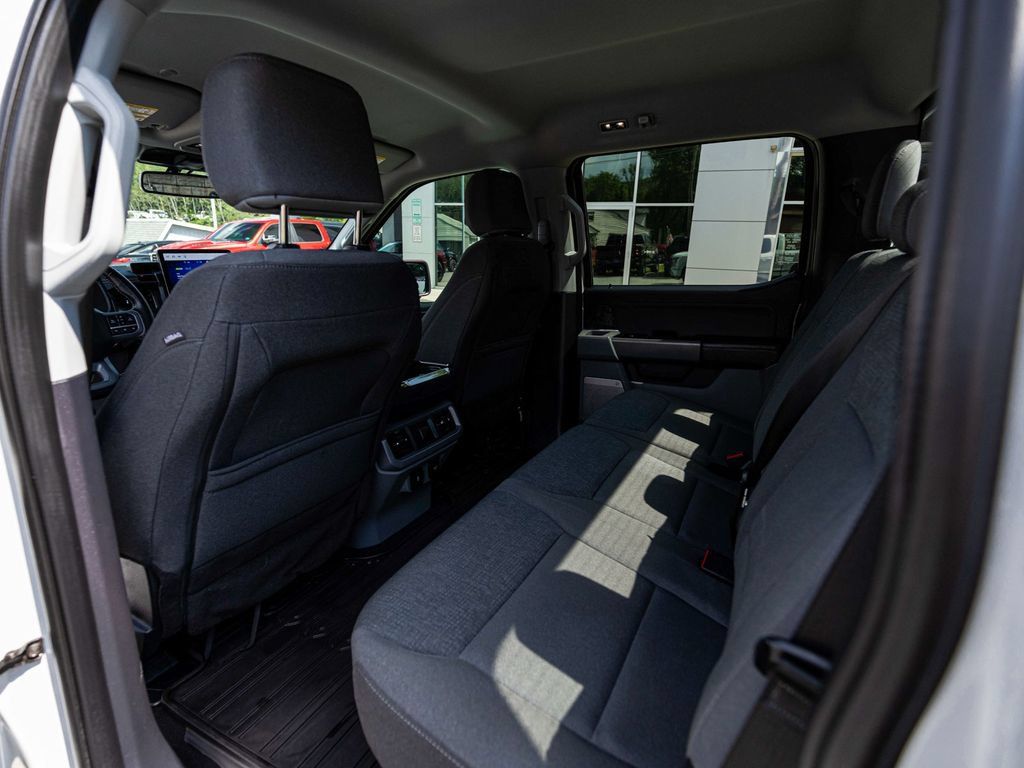 Used 2024 Ford F150 Lightning Flash AWD/4WD image 24