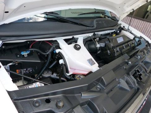 Used 2023 GMC Savana 2500 w/ Driver Convenience Package image 11