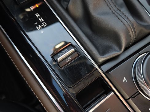 Used 2023 MAZDA CX-30 AWD 2.5 S w/ Premium Package image 31