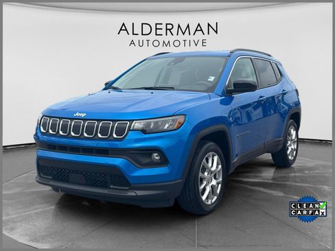Used 2022 Jeep Compass Latitude AWD/4WD image 1