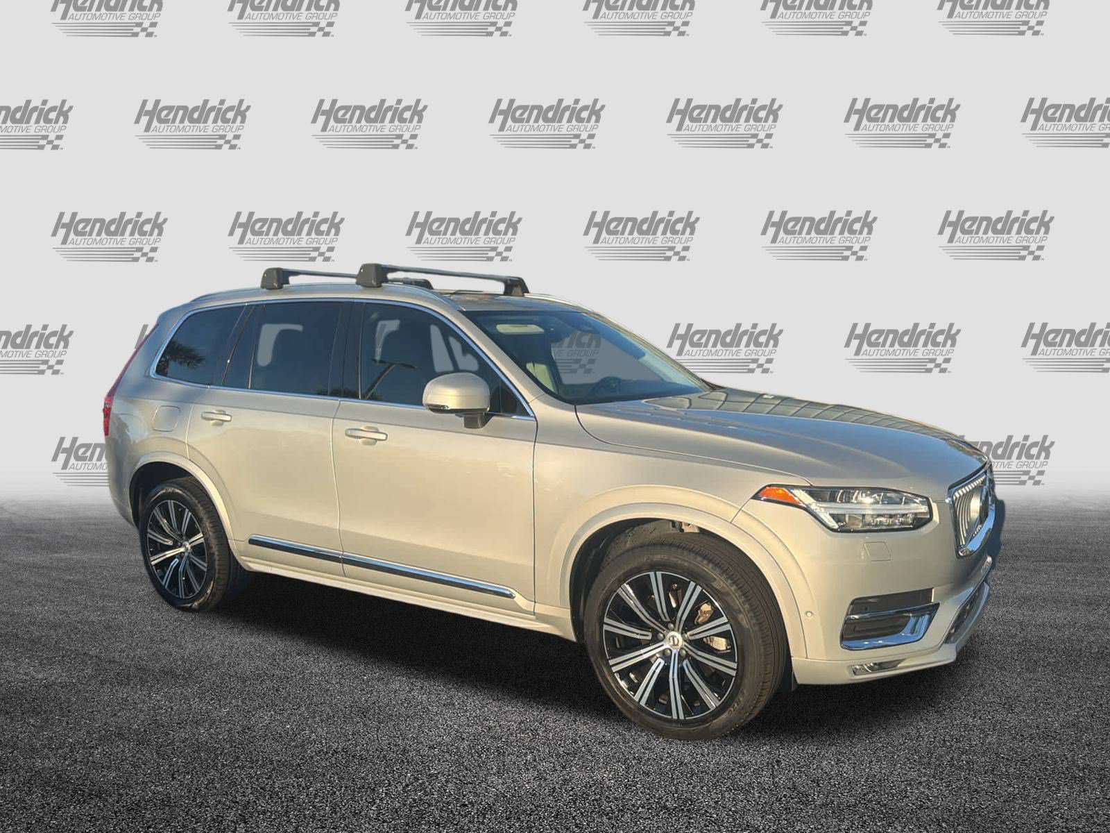 Used 2024 Volvo XC90 B5 Plus w/ Protection Package Premier AWD/4WD image 2