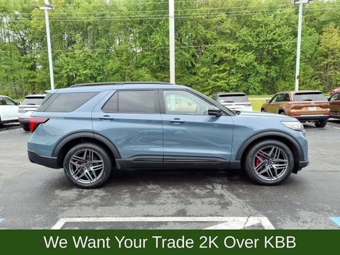 Used 2025 Ford Explorer ST w/ Sun And Sound Package AWD/4WD image 5