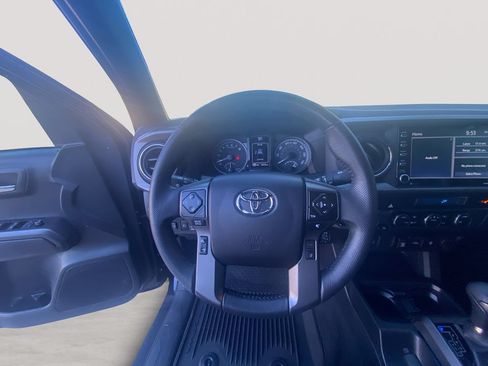 Used 2023 Toyota Tacoma TRD Off-Road AWD/4WD image 12