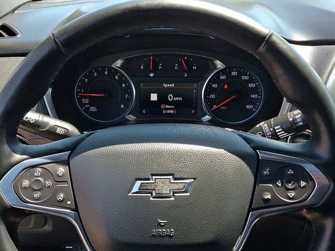 Used 2023 Chevrolet Traverse RS AWD/4WD image 20