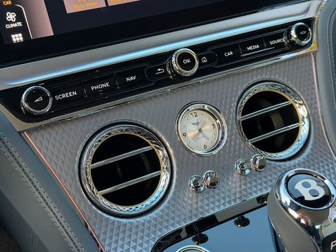 Used 2023 Bentley Continental GT Mulliner image 27