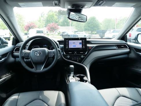 Used 2024 Toyota Camry SE w/ Convenience Package FWD image 19